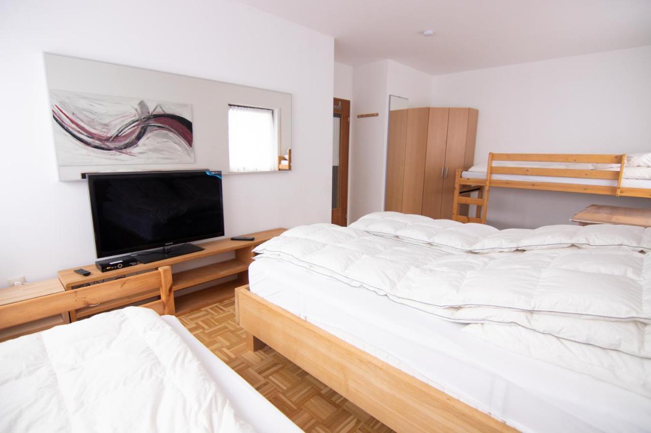 Familienzimmer Neumarkt in der Oberpfalz Exterior foto